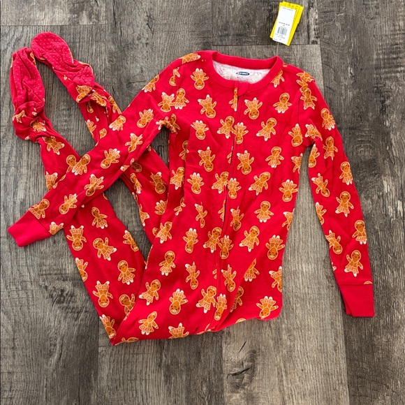 Old Navy Holiday Onsie - Picture 2 of 4
